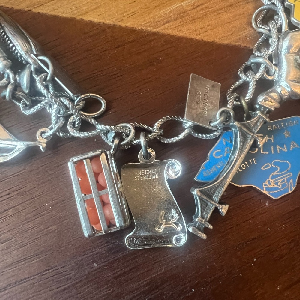 Sterling silver charm bracelet - Picture 4 of 7